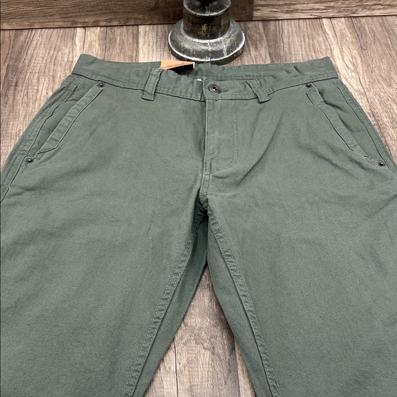 Eddie Bauer olive Green Men’s Utility Pants - Picture 4 of 6